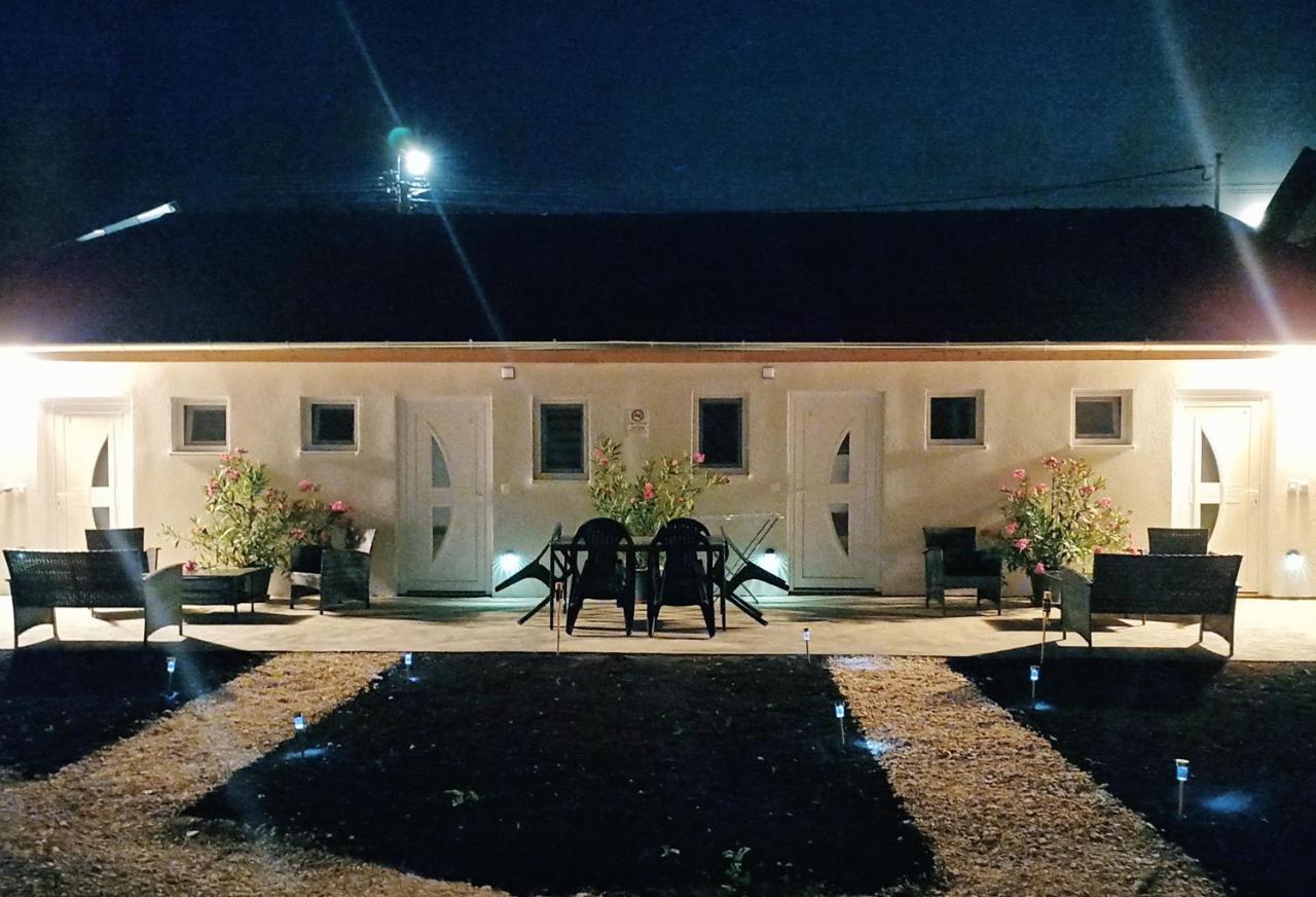 Grafit Apartmanok Hajdúnánás 외부 사진