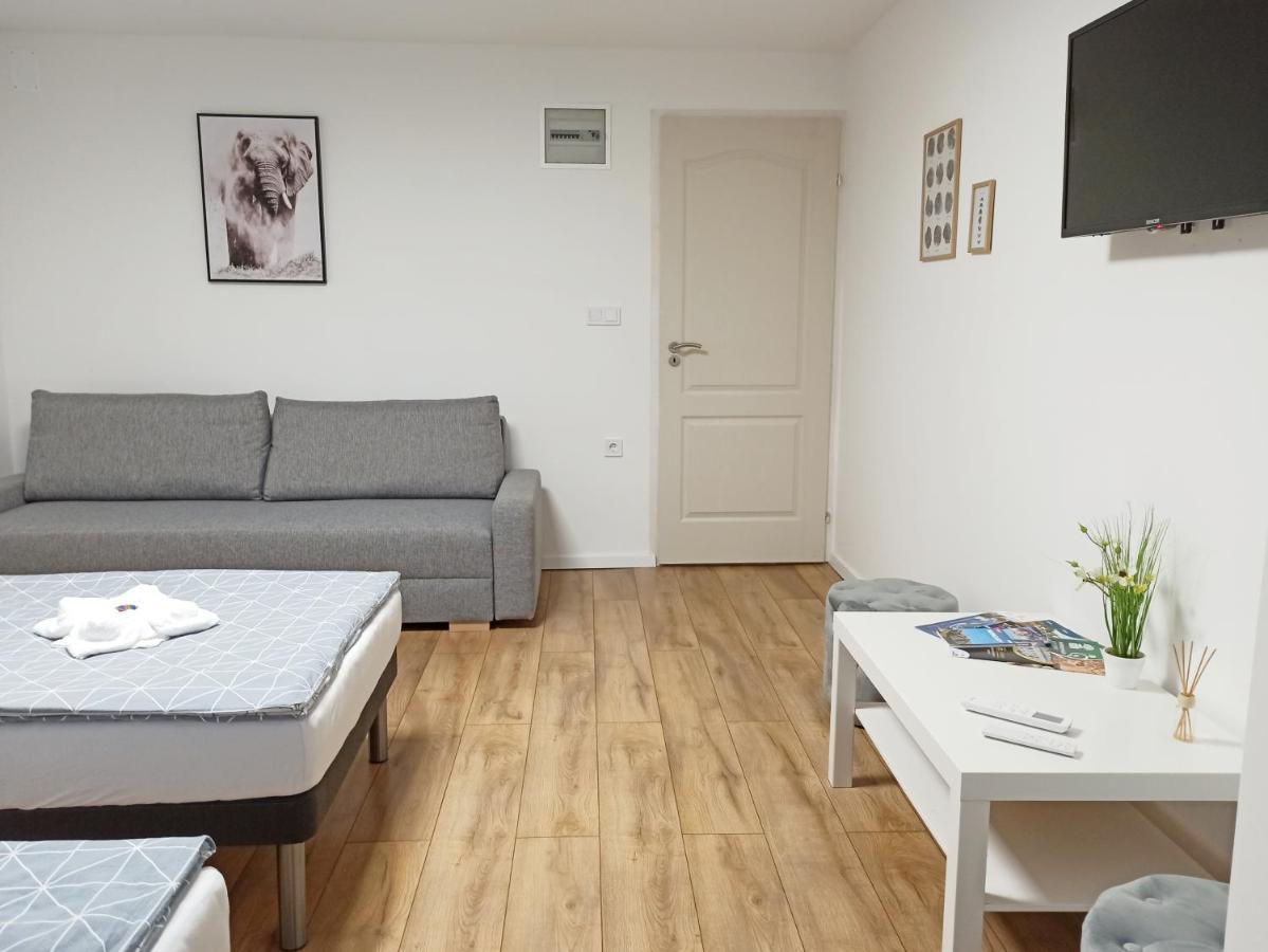 Grafit Apartmanok Hajdúnánás 외부 사진